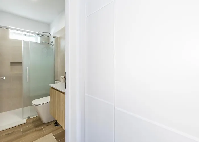 Cozy With Mountain Views In דירה